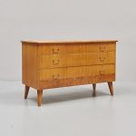 1103 1322 CHEST OF DRAWERS